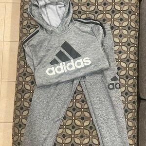 Adidas Boys Tracksuit - used - like new!